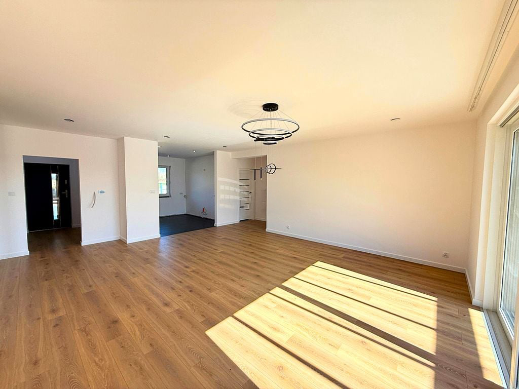 Modern House with Garage near Biała Podlaska - Image 4