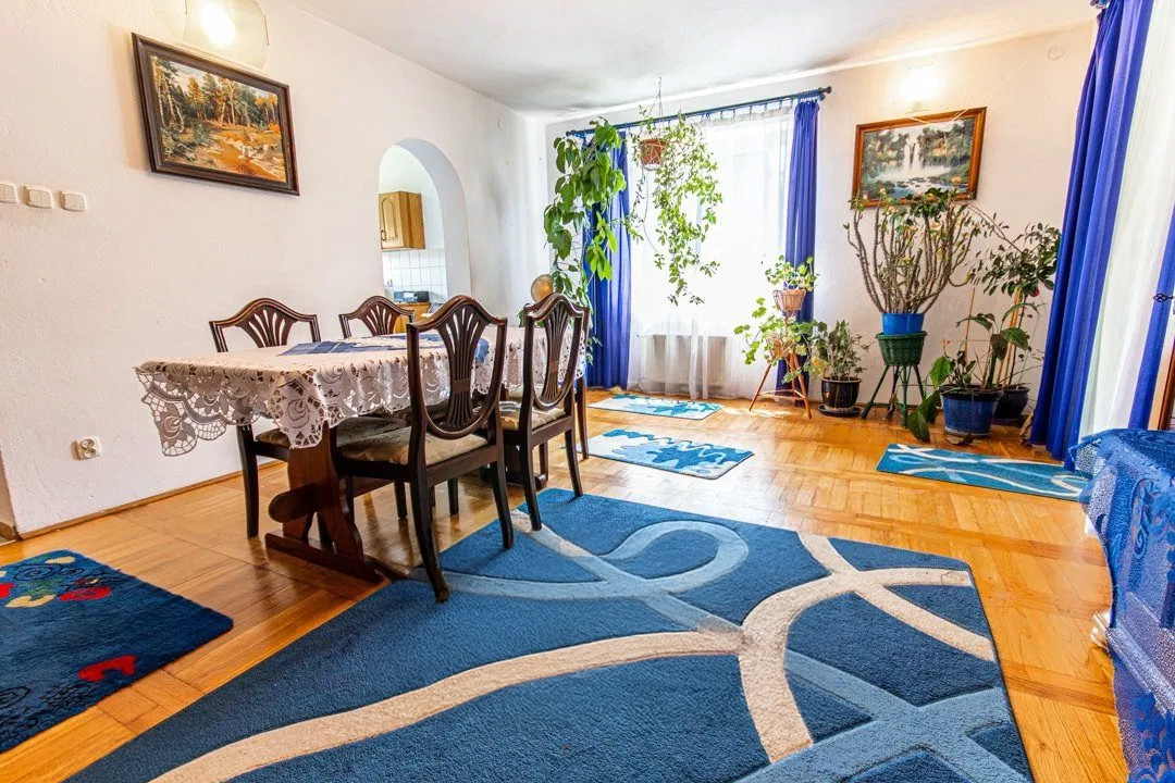 Spacious House Available Near Nałęczów – 232 m², 5 Rooms - Image 2