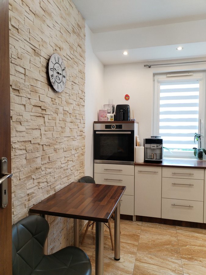 Well-Equipped Apartment with Balcony & Storage - Lublin - Image 16